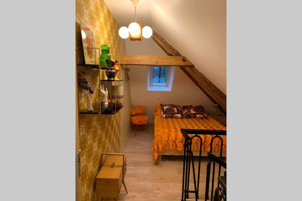 Appartement Vintage Avec Vue Sur Le Chateau Pierrefonds Bagian luar foto